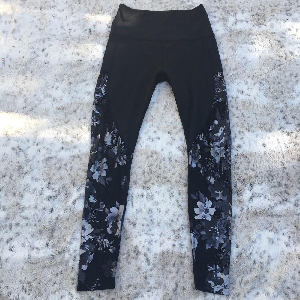 ❤️ Beyond yoga high waist mesh Floral leggings